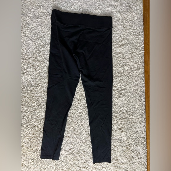 Women’s Size Large Victoria Secret Pink Black Leggings - Picture 4 of 4